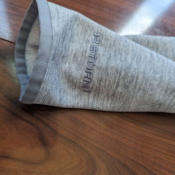 EUC Under Armour Cold Gear Storm Hooded Sweatshirt Women's Size Small Gray - Picture 5 of 14